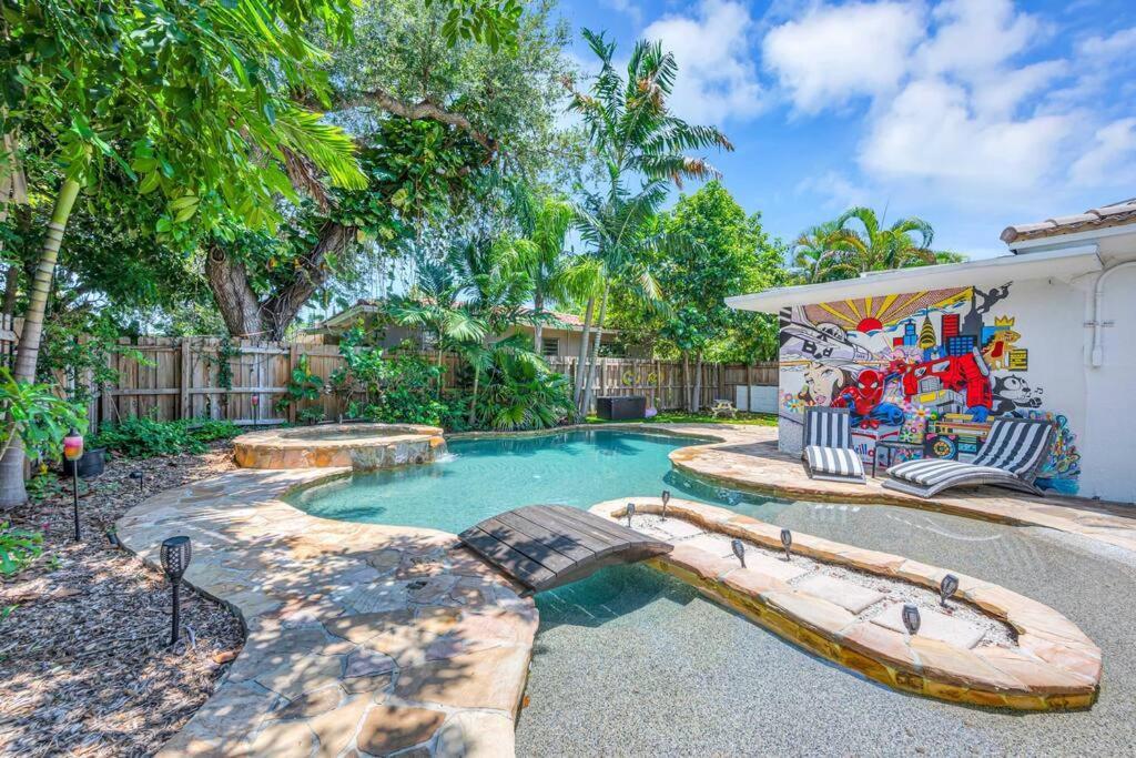 Modern Tropical Pool House North Miami Hot Tub Villa Buitenkant foto